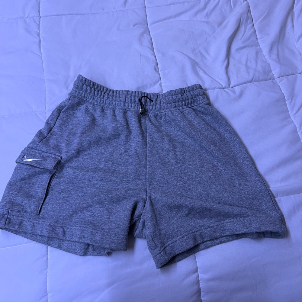 Grey Nike shorts